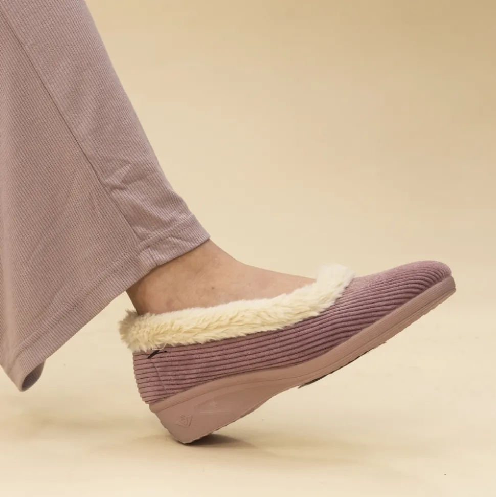 Lunar Shoes Hausschuh*Keilpantoffeln Mit Fellbesatz Von Glynis In Heidekraut